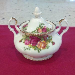 Royal Albert Old Country Roses covered sugar bowl $50